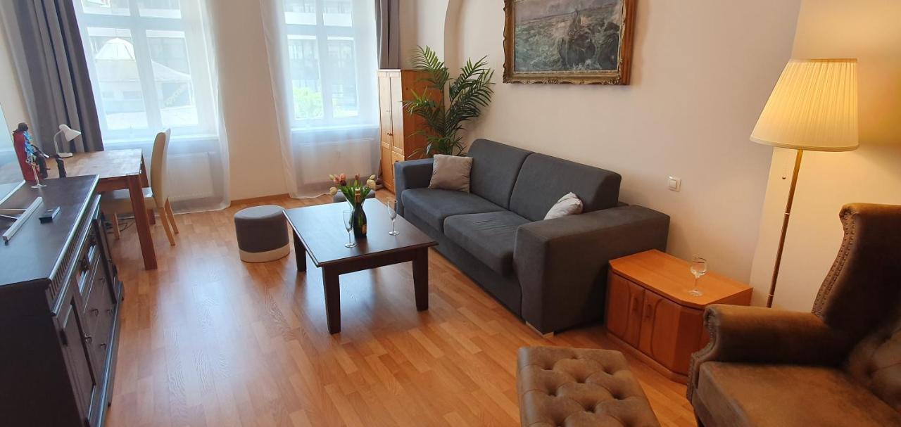 Apartment Colonnade Carlsbad Карлові Вари Екстер'єр фото
