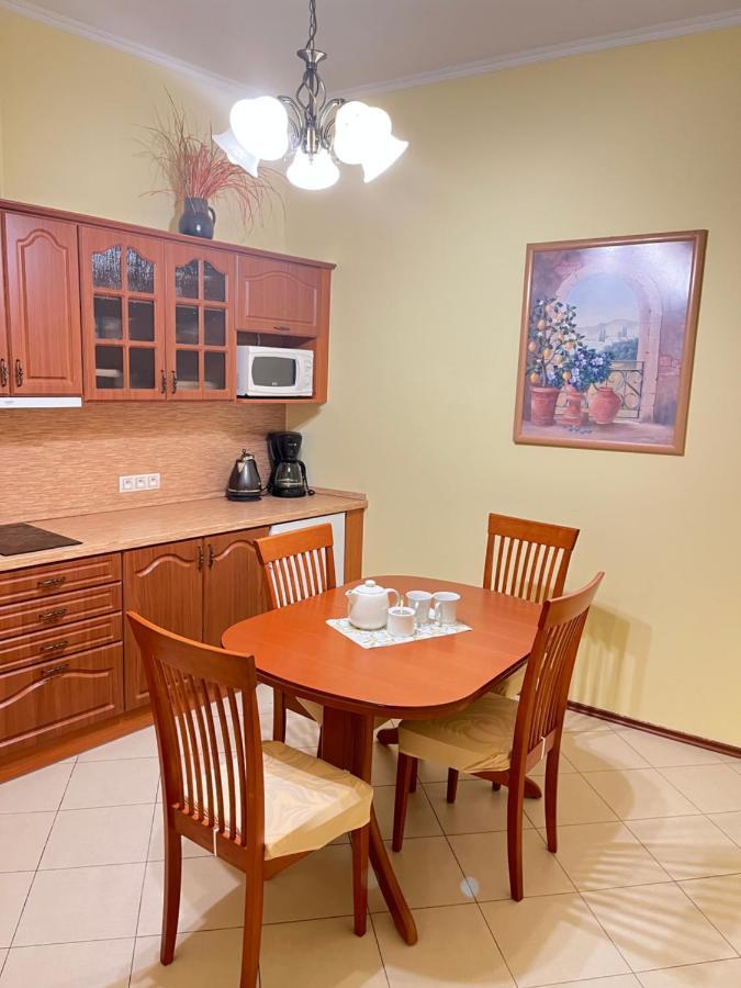 Apartment Colonnade Carlsbad Карлові Вари Екстер'єр фото