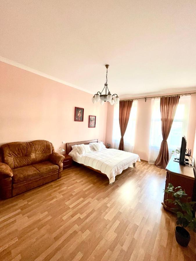Apartment Colonnade Carlsbad Карлові Вари Екстер'єр фото
